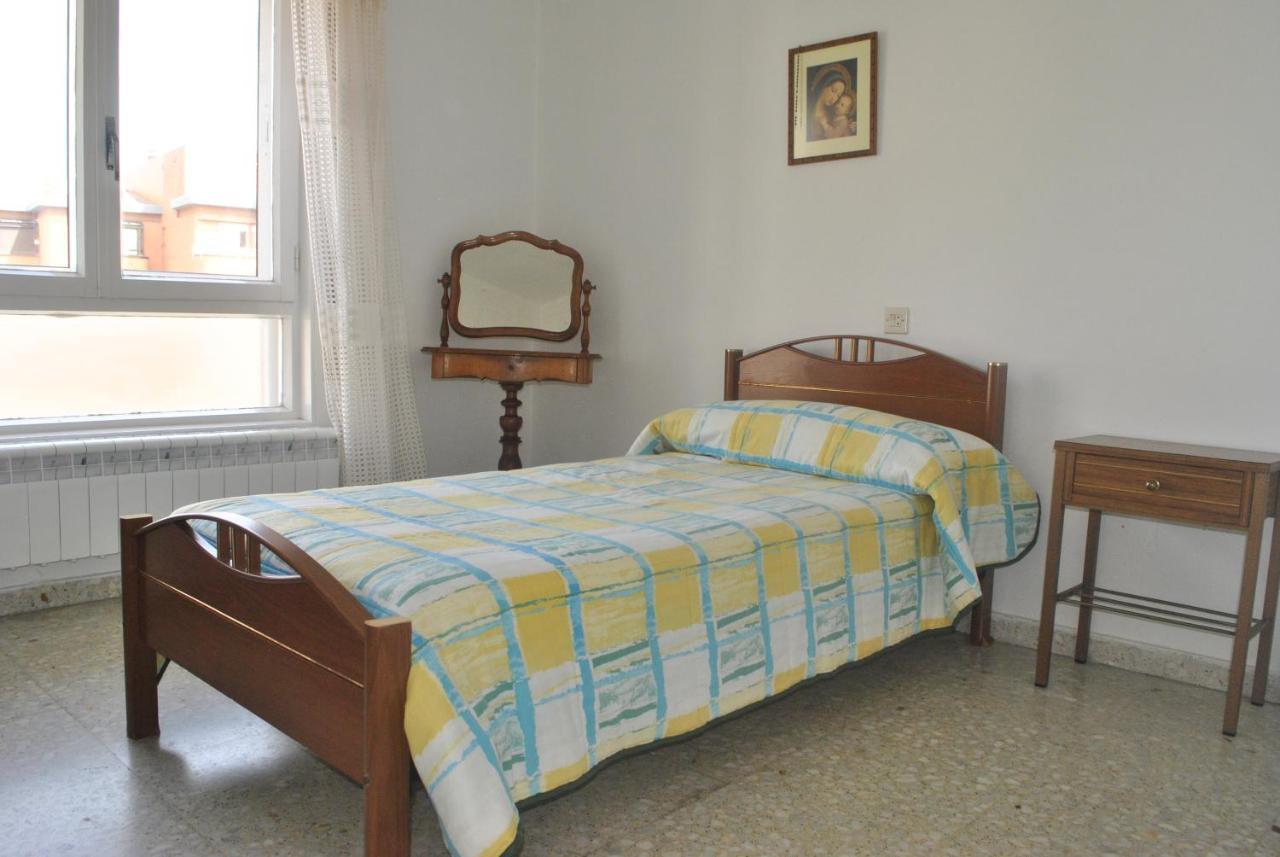 Residencia Universitaria Alto De Miranda - Resisantander Hotel Ngoại thất bức ảnh