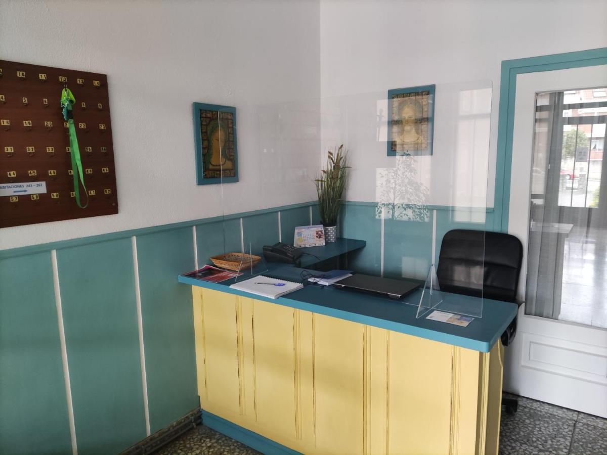 Residencia Universitaria Alto De Miranda - Resisantander Hotel Ngoại thất bức ảnh